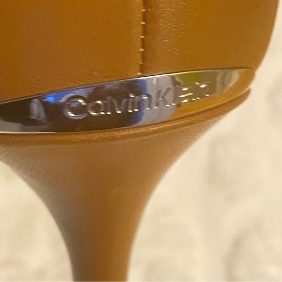 Calvin Klein Women's Cognac Brown Leather Heels Silver Logo Plate 8.5 Med - Picture 5 of 9